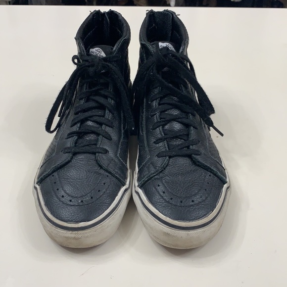 Vans high top old skool skateboard shoes. - Picture 2 of 7